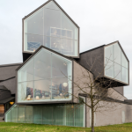 Arquitetura contemporânea no alto padrão aposta em personalização e identidade, explica Alex Nabuco dos Santos.