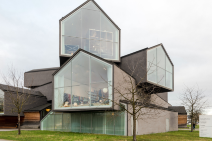 Arquitetura contemporânea no alto padrão aposta em personalização e identidade, explica Alex Nabuco dos Santos.